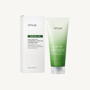 Anua Heartleaf Quercetinol Pore Deep Cleansing Foam con confezione originale skincare coreana per pori e pelle delicata