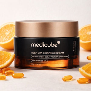 Medicube Deep Vita C Capsule Cream 55 g crema viso coreana in ambientazione lifestyle