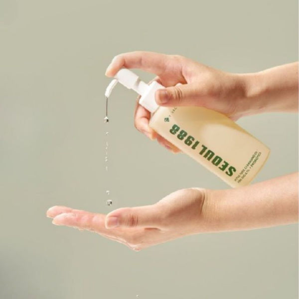 Texture olio detergente K-SECRET SEOUL 1988 con Pine Cica e probiotici