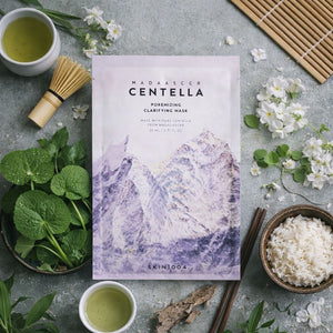 Lifestyle della maschera viso SKIN1004 Centella Poremizing Clarifying Mask, prodotto utilizzato nella routine skincare per una pelle più pulita