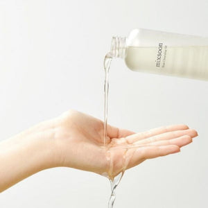 olio detergente Mixsoon Bean Cleansing Oil texture