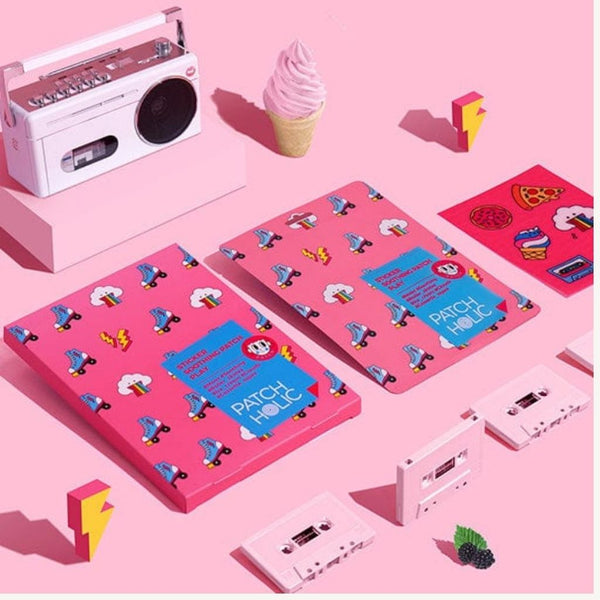 Skincare routine coreana con PATCH HOLIC Sticker Soothing Patch Play per un trattamento lenitivo e rinfrescante