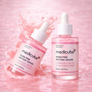 Medicube PDRN Pink Peptide Serum 30 ml siero viso coreano in ambientazione lifestyle