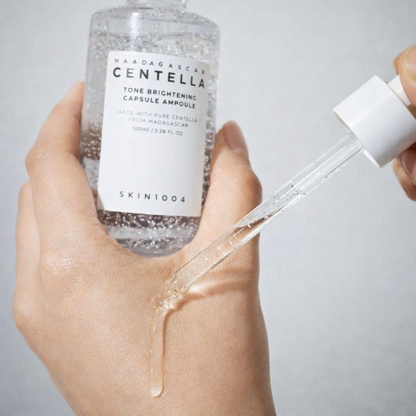 Texture SKIN1004 Madagascar Centella Tone Brightening Capsule Ampoule 100 ml, ampoule leggera e rinfrescante con capsule