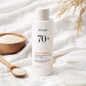 Anua Rice 70 Glow Milky Toner tonico viso coreano in ambientazione lifestyle