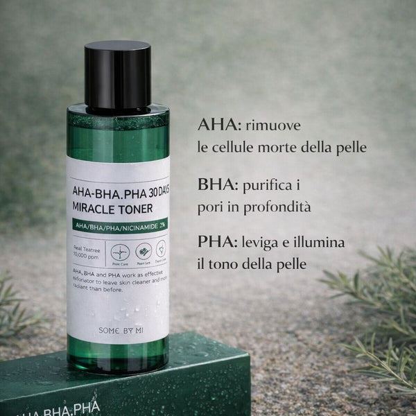 Tonico viso coreano Some By Mi AHA BHA PHA con ingredienti naturali in ambiente skincare